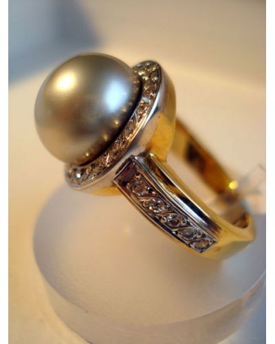 Bague perle de Tahiti diamants 2 ors 750